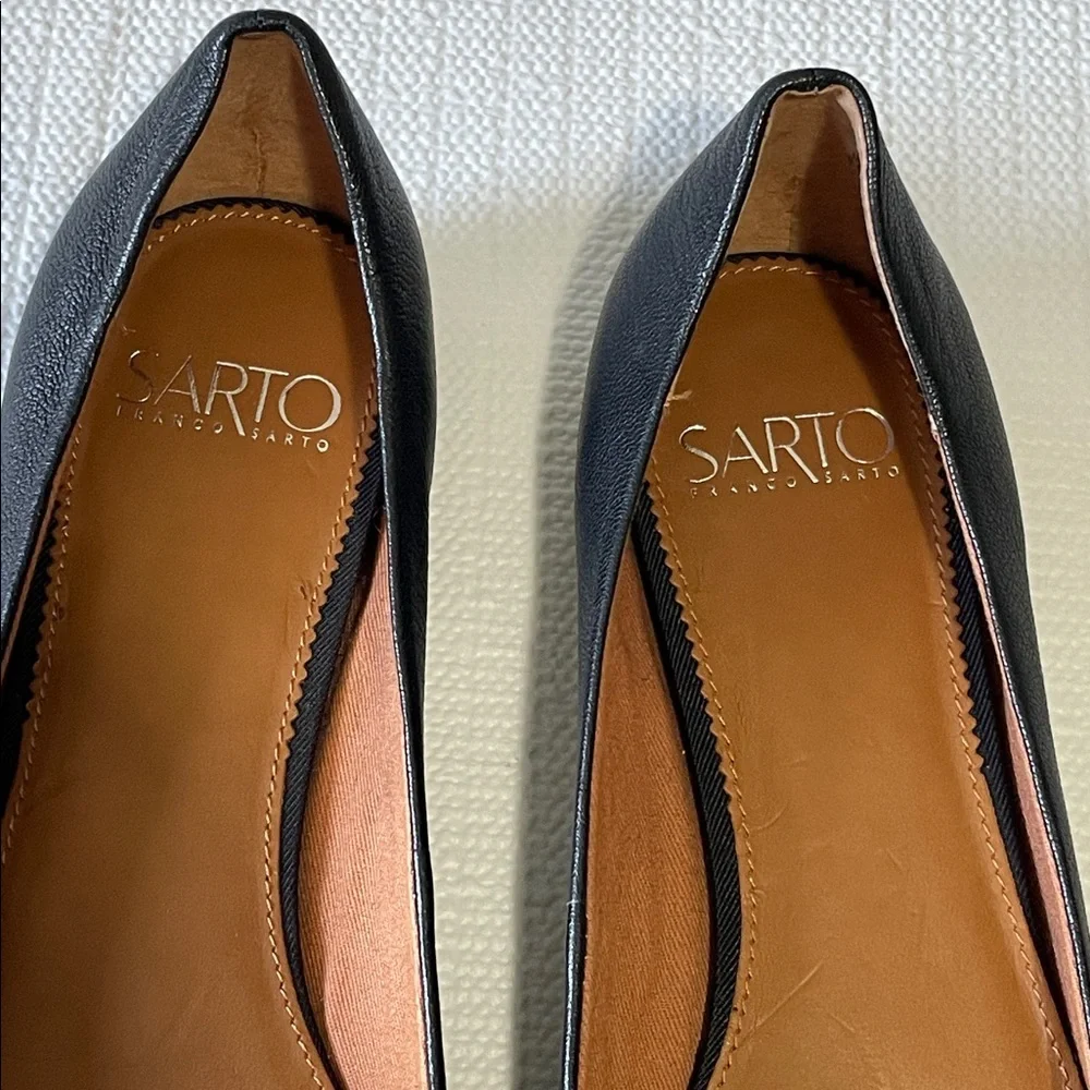 Franco Sarto. Black Leather Women's Flat Shoes. Size 8.5 - Picture 4 of 8
